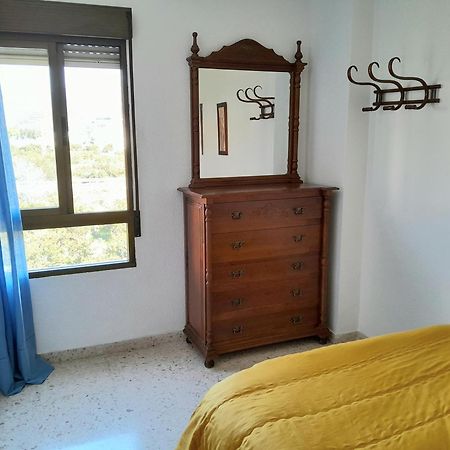 Room In Shared Apartment With Parking Almunecar Luaran gambar