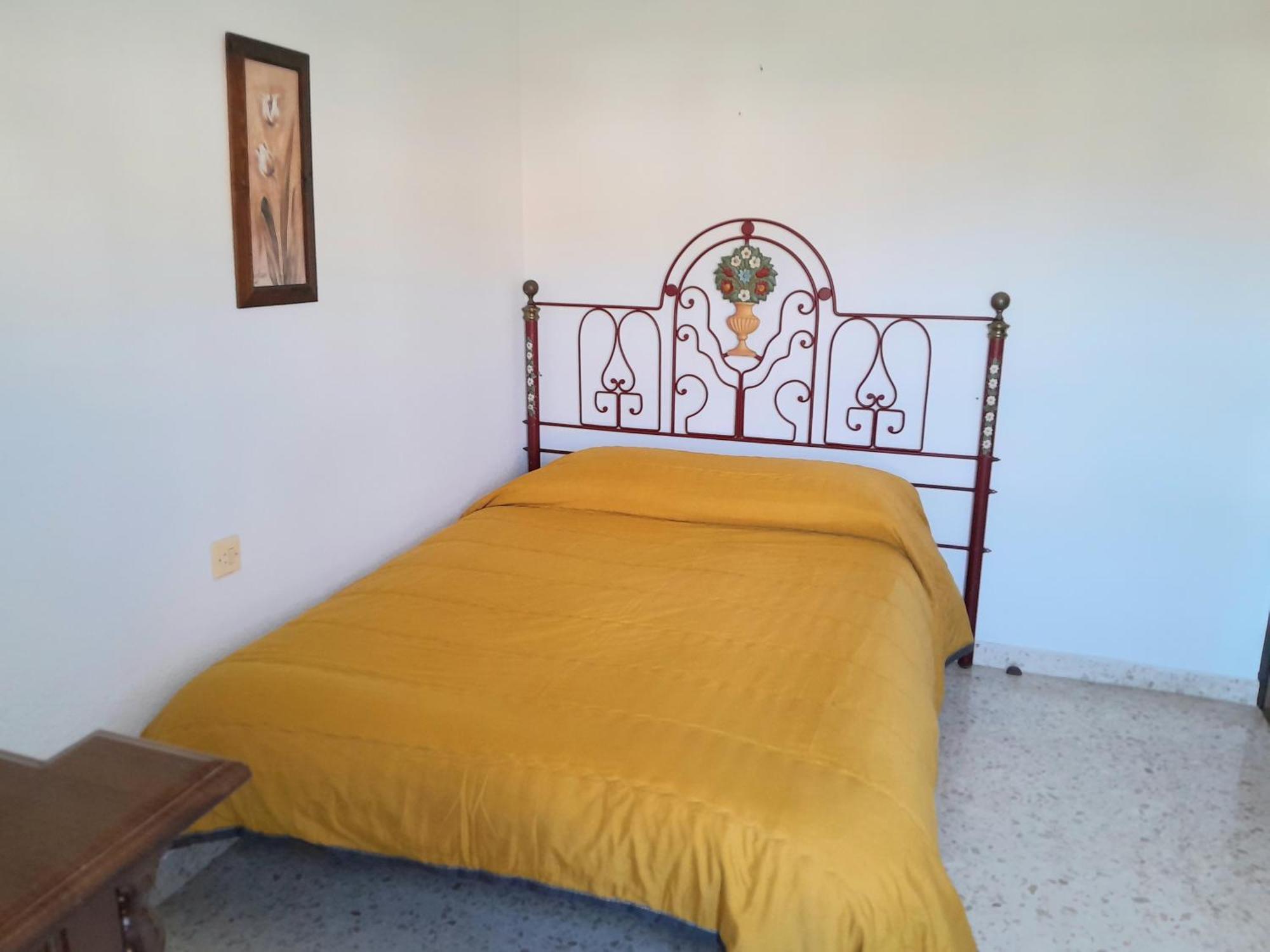 Room In Shared Apartment With Parking Almunecar Luaran gambar