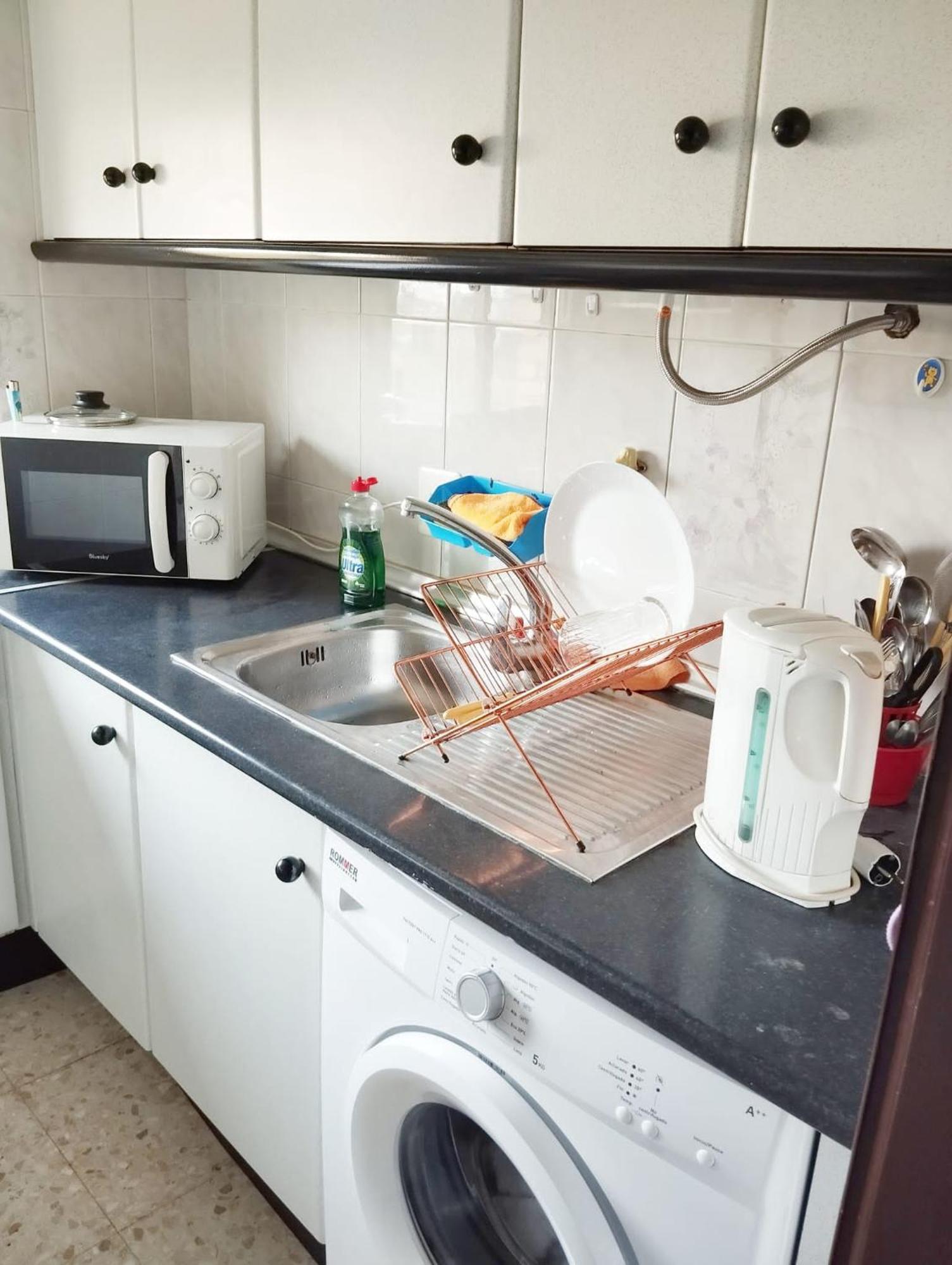Room In Shared Apartment With Parking Almunecar Luaran gambar