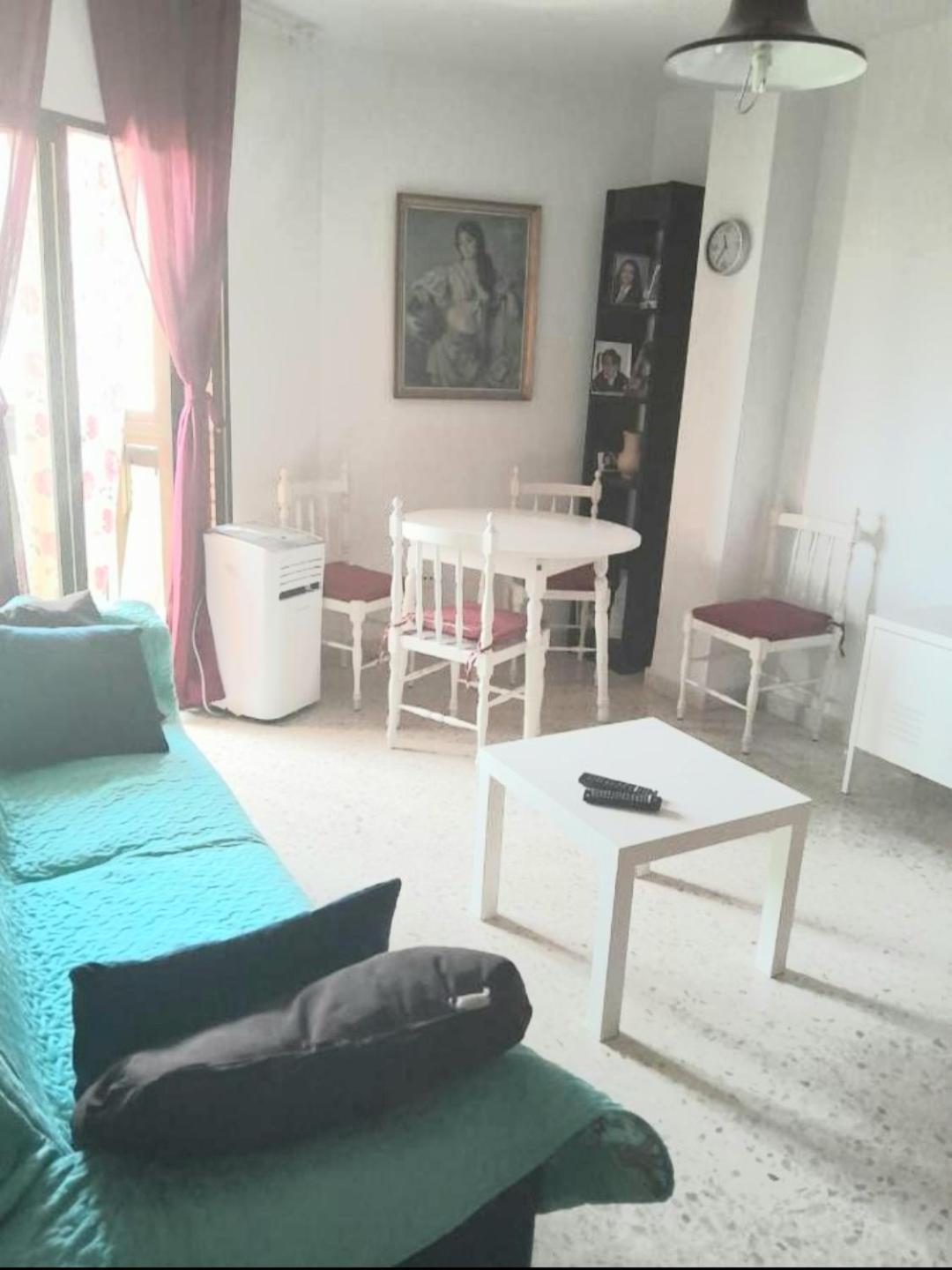 Room In Shared Apartment With Parking Almunecar Luaran gambar